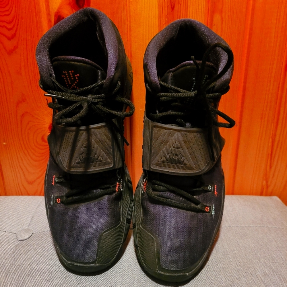 Nike Kyrie 6 Eleven basketball shoes